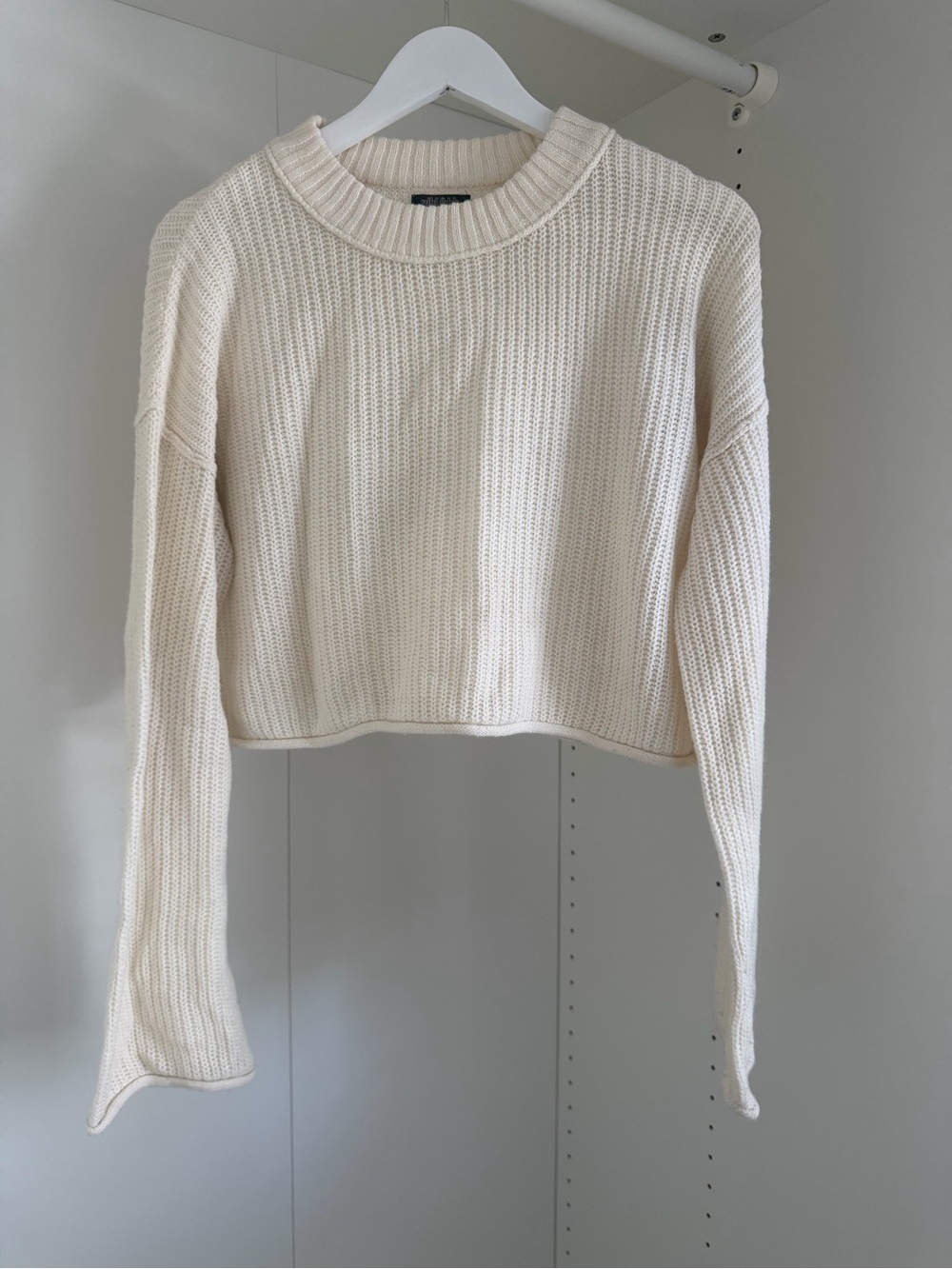 wild fable Cropped Crewneck Sweater in Cream